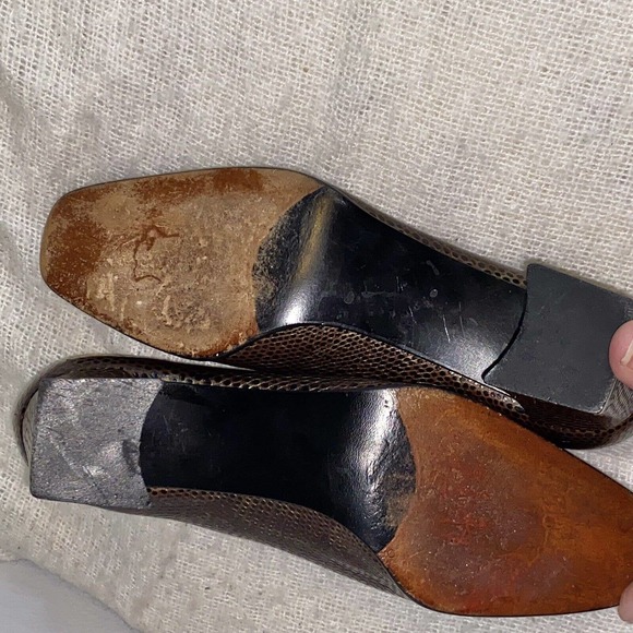 Stuart Weitzman Vintage Python Pumps Womens 6.5 Snakeskin Embossed Pattern - Picture 9 of 11